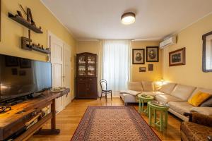 Katarina Vintage House