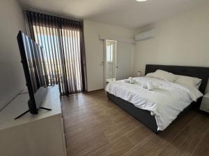 Top Floor Escape Penthouse