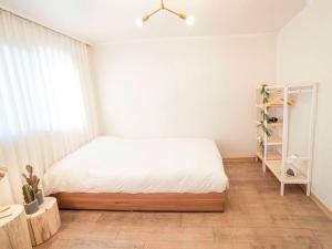 Hongdae Sangsu Cozy Stay