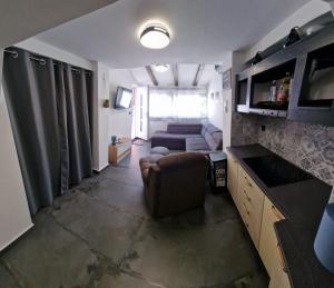 Island Chill Apartments TWO