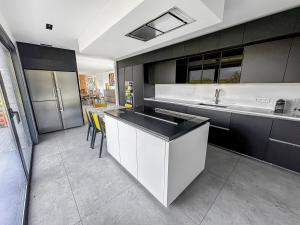 Villas Villa haut de gamme avec Piscine, Bar et Cinema : photos des chambres