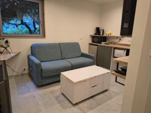 B&B / Chambres d'hotes Chambre d-Hotes Sablina, Parc et Plage des Minimes La Rochelle : photos des chambres