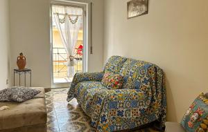 2 Bedroom Cozy Home In Torrenova