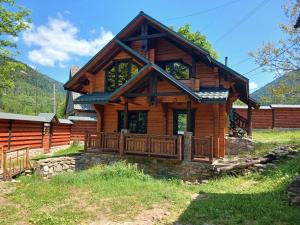 Еко будинок в горах