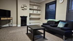 Modern Stylish Flat - allocated parking!