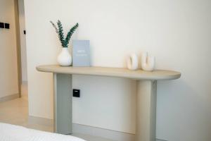 LUX Bright 2BR with Palm Jumeirah Views