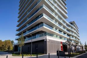 Balcony - Modern - Very Comfy