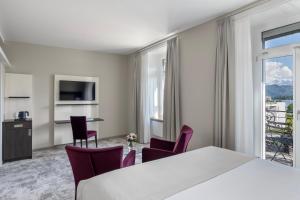 Double Room with Lake View room in Grand Hotel Europe