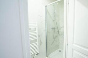 Logement terrasse metro Pierre Lachaise - 3P