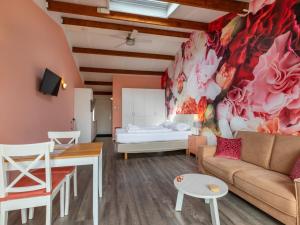 Romantic studio with garden