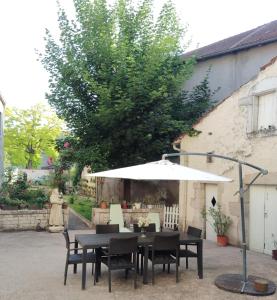 B&B / Chambres d'hotes La Maison d-Adele : photos des chambres