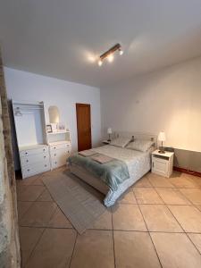Maisons de vacances Petite maison au pied du chateau : photos des chambres