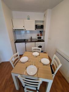 Appartements Les Portes d-honfleur : photos des chambres
