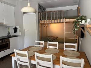 Ski-in Vuosselin Helmi C11 - 2x hissiliput