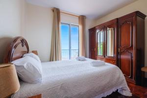 Miradouro House By Sam Houses