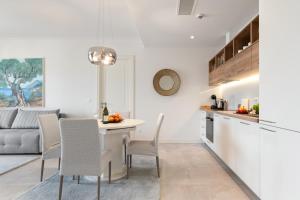 Lustica Apartments Central Bay