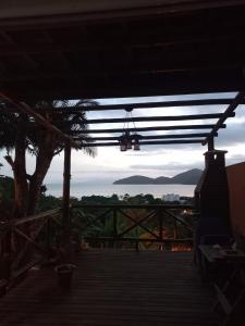 Casa em Ubatuba-SP Enseada vista para o mar