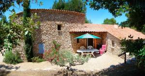 Maisons de vacances Mas provencal - Beautiful Provencal farmhouse, heated pool : photos des chambres