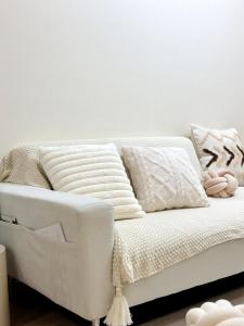 Modern Studio House- Gongdeok station 1min walk