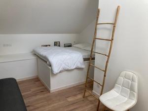 Propriété de cœur de ville avec piscine et jardin partagés