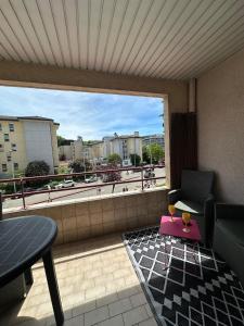 Appartements T2, balcon, centre et lac, garage, 73m2, calme chic : photos des chambres