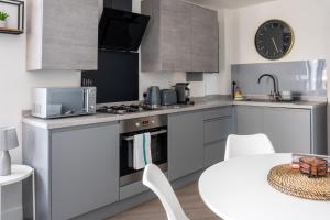 No Seven Harbour Side