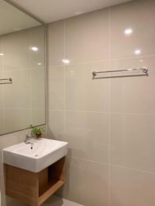 BTS Mood Living Bkk , Near Suvarnabhumi Airport