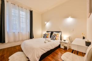 Appartements Elegant appartement 3 chambres, 3 salles de bain- Double sejour- Paris 16e- Calme et standing : photos des chambres