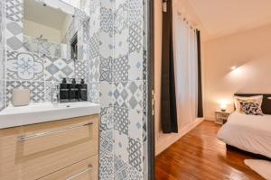 Appartements Elegant appartement 3 chambres, 3 salles de bain- Double sejour- Paris 16e- Calme et standing : photos des chambres