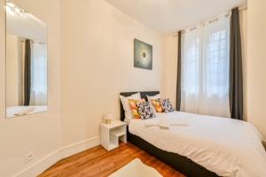 Appartements Elegant appartement 3 chambres, 3 salles de bain- Double sejour- Paris 16e- Calme et standing : photos des chambres