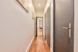 Appartements Elegant appartement 3 chambres, 3 salles de bain- Double sejour- Paris 16e- Calme et standing : photos des chambres