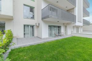 Down to Earth at Waterview Collection