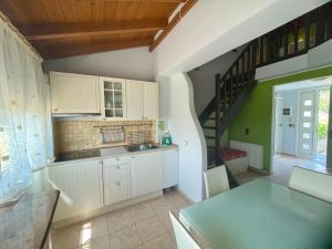 Mimosa Garden Villa 1