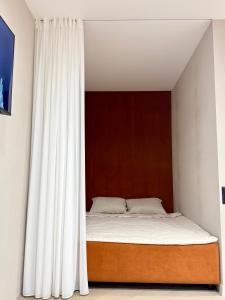 Неймовірно крута студія в центрі Черкас! Панорамні вікна! Ремонт 2025 року