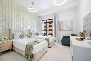 Luxury 2BR Prime JBR Sea & Dubai Eye View