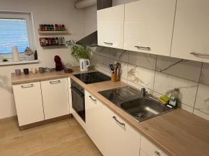 Cozy apartment with free parking