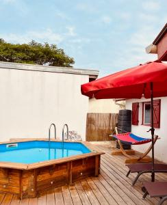 Maisons de vacances Maison typique 2 chambres avec piscine : photos des chambres