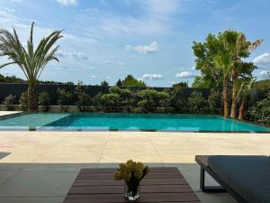 Villas Magnifique villa contemporaine : photos des chambres