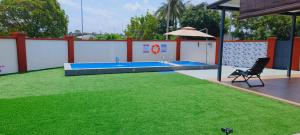 Sayang Pool Homestay Mslim Only
