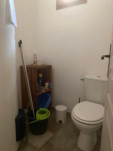 Maisons de vacances La Manaude : Maison 2 Chambres