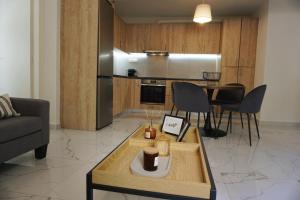 Live in athens as a local