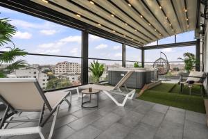 Crown Penthouse - Luxurious, Spa & Vista , by Uni88 ApartHotel