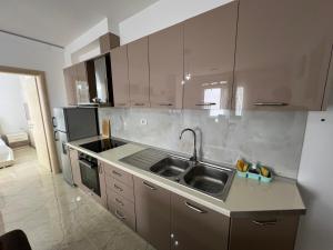 Iona Apartment Golem 1