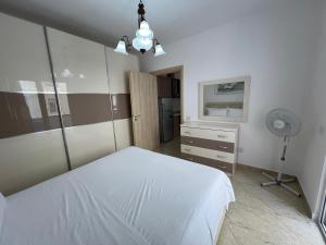 Iona Apartment Golem 1