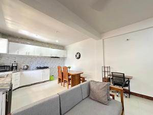City Private 2 bedrooms apartment