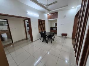 Zainab Apartment