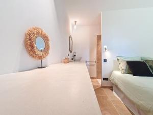 Villas Villa tout equipee - Piscine & pool house - CLIM : photos des chambres