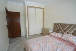 417 Location de vacances à Martil Central Martil Comfort 2BR Ground-Floor Retreat Near Everything