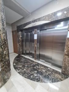 family apartment per day