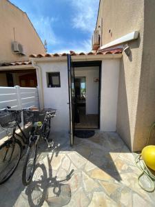 B&B / Chambres d'hotes Chambre Hyeres pres gare et mer : photos des chambres